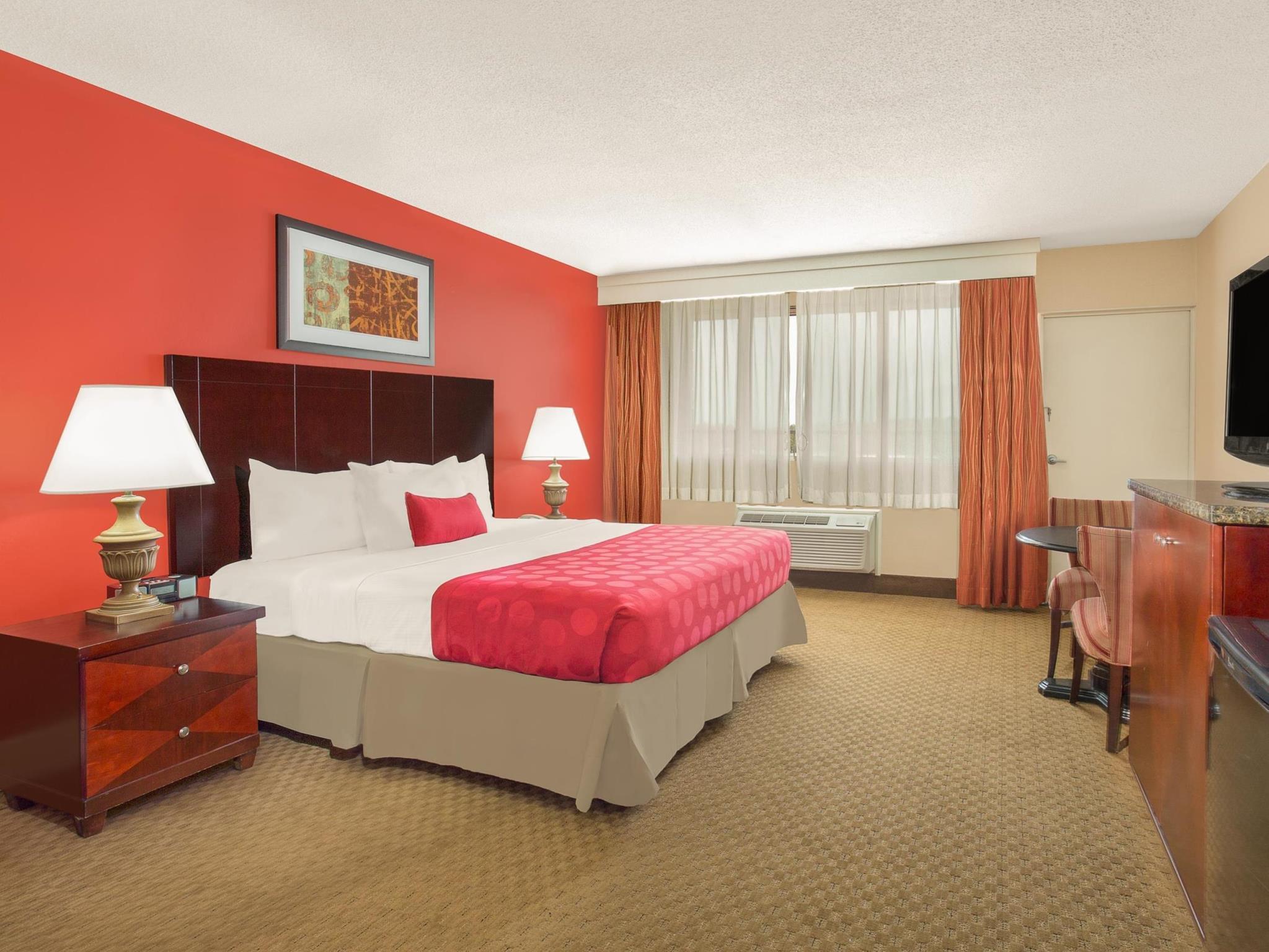 Ramada Plaza By Wyndham Fayetteville Fort Bragg Area מראה חיצוני תמונה